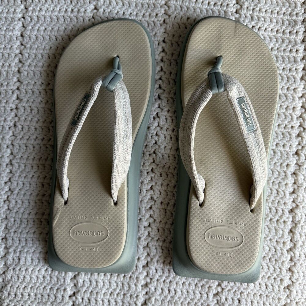 HAVAIANAS Tradi Zori Sandal Beige In Cream And Sand Gray Soft Straps US 11/12